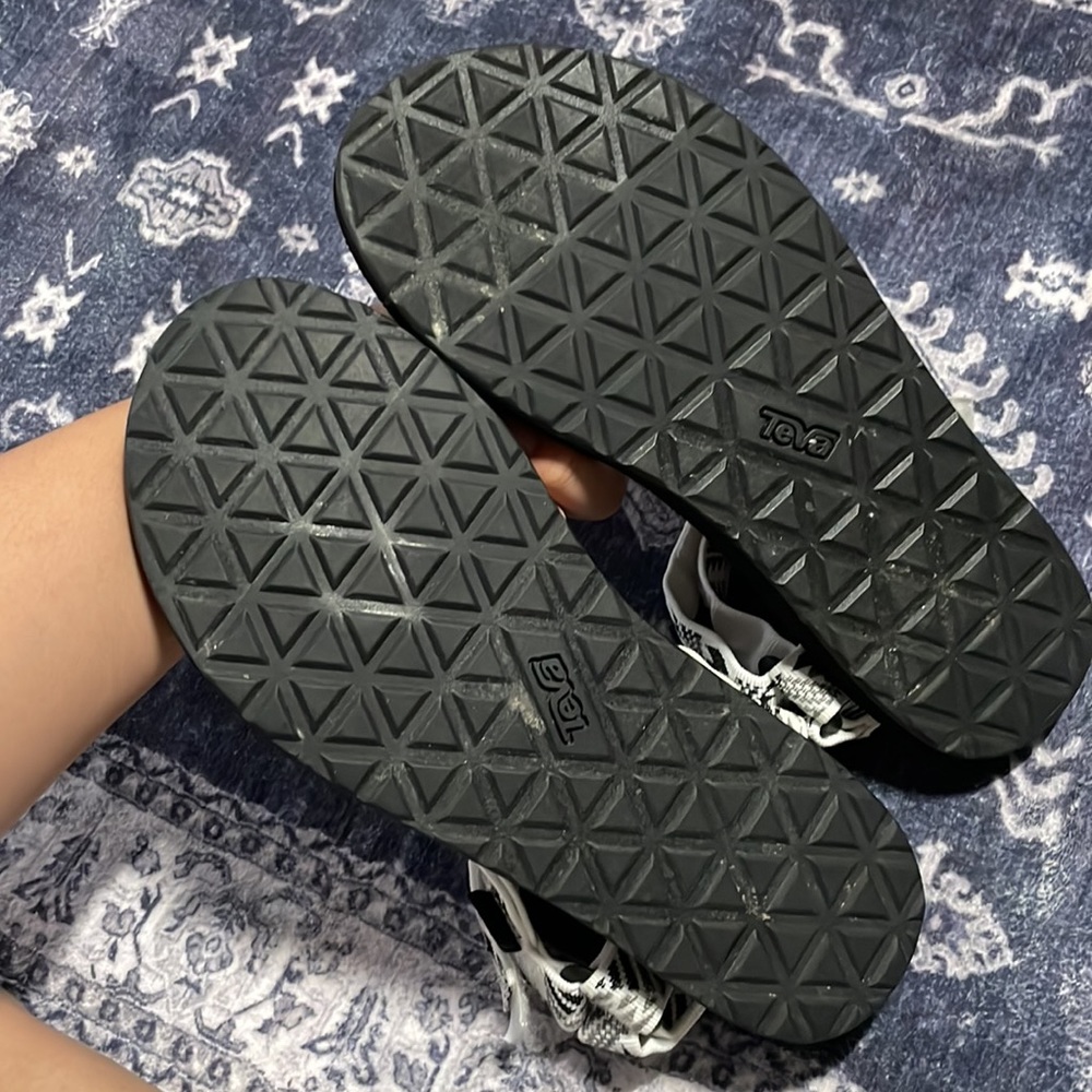 Women’s Teva Sandals - Picture 4 of 9